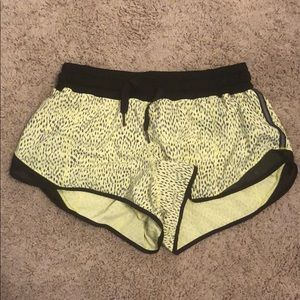 Lululemon Hotty hot short